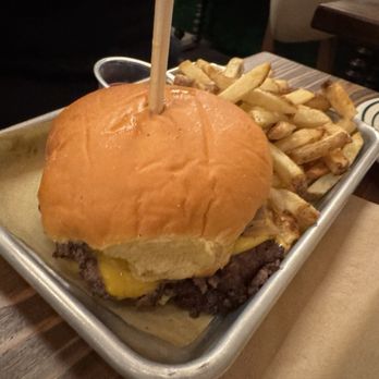Southern Tail Brewing - The Craft Burger with fries! A Solid Choice!! - Cocktail Bars Near Me - Little Rock, Arkansas