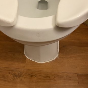 Motel 6 - Dirty dirty toilet - Hotels Near Me - Gilroy, California