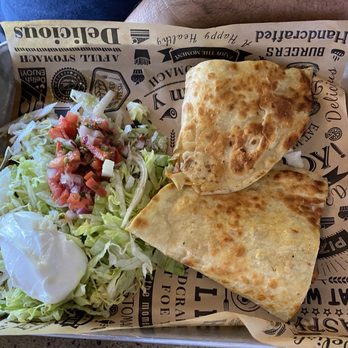 Little Valle - Chicken quesadilla - Mexican Near Me - Hebron, Kentucky Little Valle - Chicken quesadilla - Mexican Near Me - Hebron, Kentucky