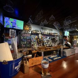 The Barrel Sport Bar And Grill - Bar area
