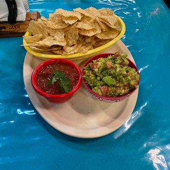 La Estrella - Spicy guacamole - Mexican Near Me - Thibodaux, Louisiana