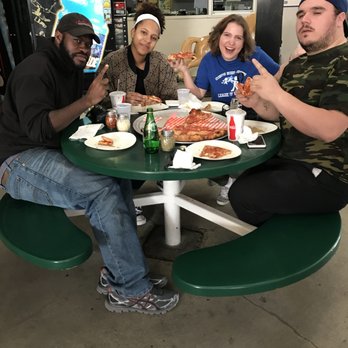 Central Park Pizza - That pizza coulda fooled DEEZ NEW YORKERS! - Pizza Near Me - Burbank, California