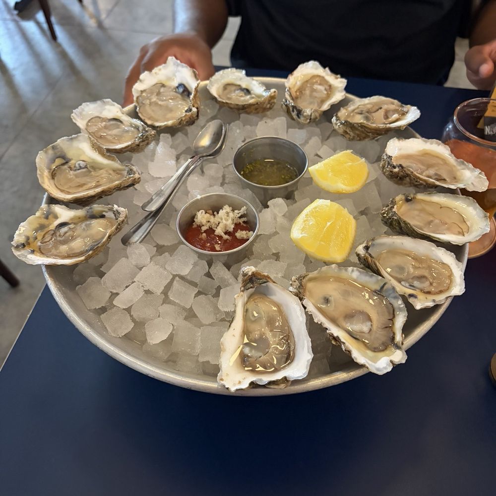Cheeky's - HH Oysters - Seafood Near Me - St. Petersburg, Florida