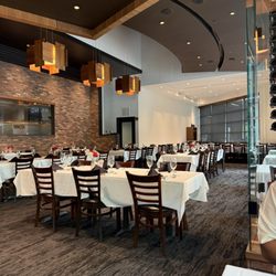 Fogueira Gaúcha Brazilian Steakhouse - Interior