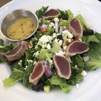 Bluewater Avalon - Ahi Tuna Salad ($19) - Seafood Near Me - Avalon, California