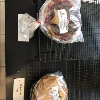 Klein's Market Bakery - two baskets of bread - Bakeries Near Me - Galena, Illinois Klein's Market Bakery - two baskets of bread - Bakeries Near Me - Galena, Illinois