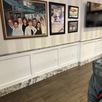 Carlo's Bakery - Bakeries Near Me - Hoboken, New Jersey