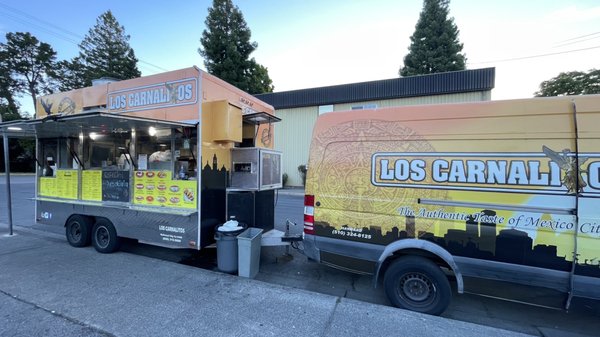 Los Carnalitos Food Truck by null