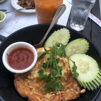 Saladang Garden - Thai Omelette Rice Bowl (Kai Jeow Gai) and Thai Iced Tea - Thai Near Me - Pasadena, California Saladang Garden - Thai Omelette Rice Bowl (Kai Jeow Gai) and Thai Iced Tea - Thai Near Me - Pasadena, California