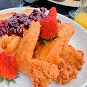 Upper Kirby Bistro - Brunch, chicken, mimosas - New American Near Me - Houston, Texas