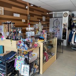 Lanz Hale Thrift & Boutique - Fashion jewelry, face masks, wood earrings, keychains, etc.