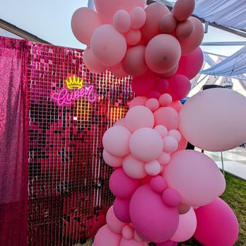 The Balloon Gal - Balloon Services Near Me