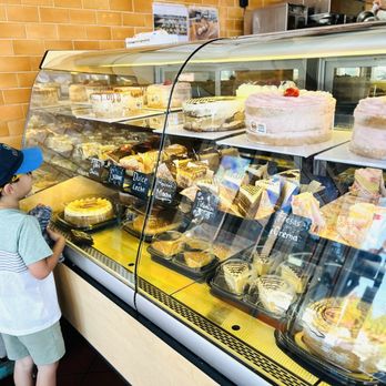 La Monarca Bakery & Cafe - Pretty display window - Bakeries Near Me - South Pasadena, California La Monarca Bakery & Cafe - Pretty display window - Bakeries Near Me - South Pasadena, California