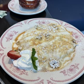 Eggstasy - Banana Macadamia Pancakes! Yummy!! - Coffee & Tea Near Me - Queen Creek, Arizona