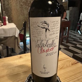 Regina Sconta - Wine bottle - Venetian Near Me - Venezia, VE Regina Sconta - Wine bottle - Venetian Near Me - Venezia, VE