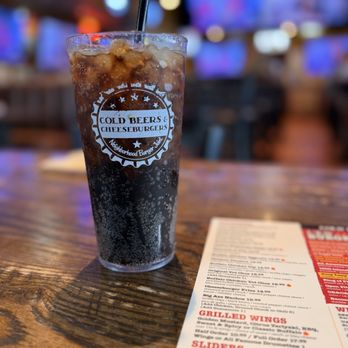 Cold Beers & Cheeseburgers - Soda Dr Pepper - American Near Me - Phoenix, Arizona Cold Beers & Cheeseburgers - Soda Dr Pepper - American Near Me - Phoenix, Arizona