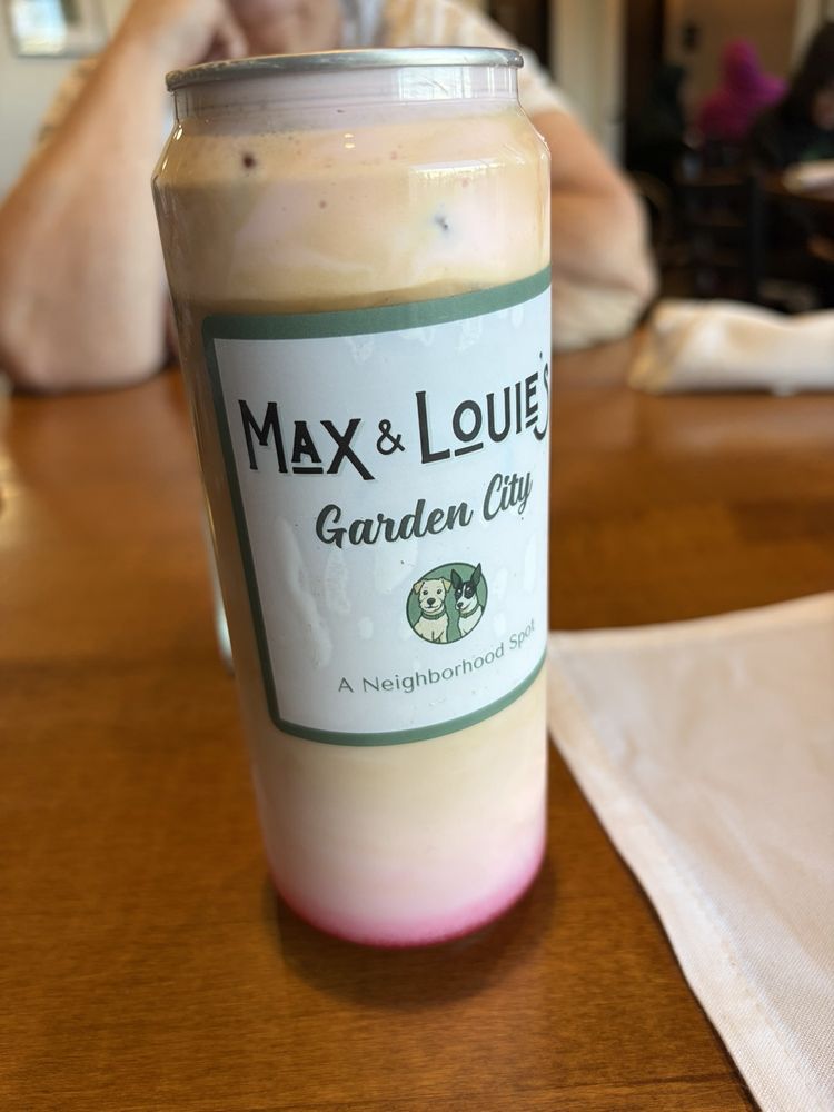 Max and Louie’s Café