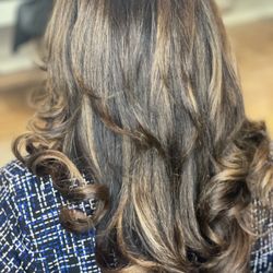 La Posh Salon