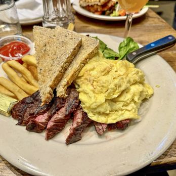 Ainslie - Black Angus Hanger Steak with Eggs - Beer Gardens Near Me - Brooklyn, New York