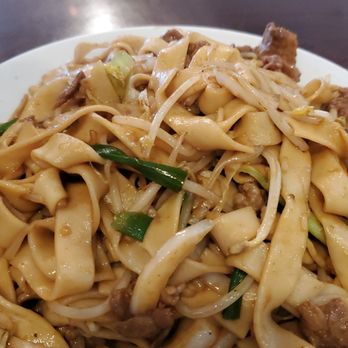 Nomad Asian Bistro - Chaochow mein with beef - Chinese Near Me - Long Beach, California Nomad Asian Bistro - Chaochow mein with beef - Chinese Near Me - Long Beach, California