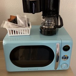 LuLu Silver City - Retro microwave worked well