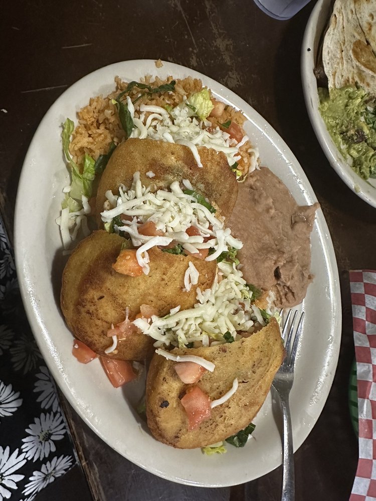 STEAK HOUSE 29 Photos & 41 Reviews 111 S US Hwy 83, Zapata, Texas Mexican Restaurant