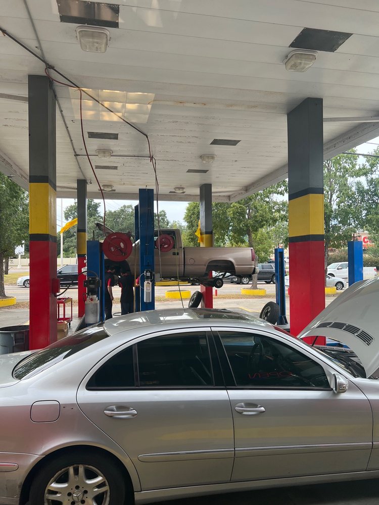 BRAKES FOR LESS Updated October 2024 13 Photos 1351 W Pinhook Rd