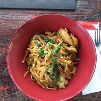 Sherpa Kitchen - Chicken Stir fried noodles - Himalayan/Nepalese Near Me - Portland, Oregon
