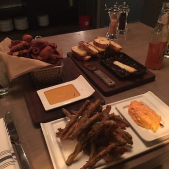 Carson Kitchen - Chicken skins, bacon jam, Mac n cheese and friend green beans!! Yum - New American Near Me - Las Vegas, Nevada Carson Kitchen - Chicken skins, bacon jam, Mac n cheese and friend green beans!! Yum - New American Near Me - Las Vegas, Nevada