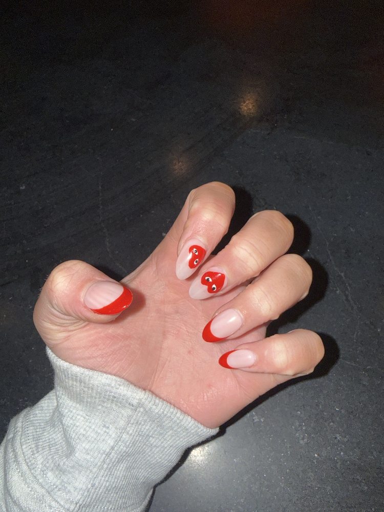 Cherry Nails Studio Logo