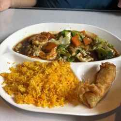 Pangaea Gaming - Imperial Shrimp, Egg Roll & Fried Rice.