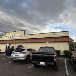 Ted Nelson's Steakhouse - Outside is deceiving of inside charm