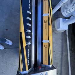 7 Flags Express Car Wash - Rug beater