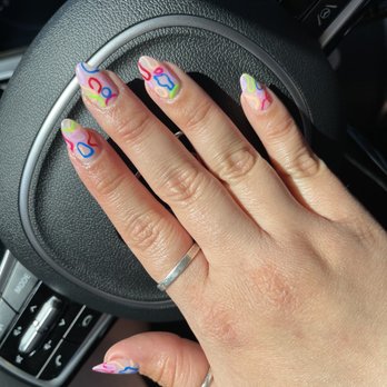 La Vie En Rose Nail Spa - Dip Manicure with Tips and Designs - Nail Salons Near Me - Bellevue, Washington La Vie En Rose Nail Spa - Dip Manicure with Tips and Designs - Nail Salons Near Me - Bellevue, Washington