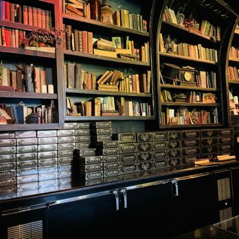 Gideon's Bakehouse - Bakery boxes - Bakeries Near Me - Orlando, Florida