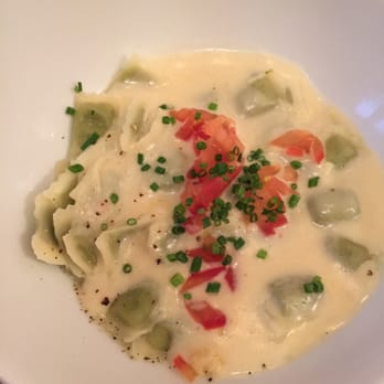 Bistrot Richelieu - Cheese ravioli with creamy sauce - French Near Me - Paris, 01 Bistrot Richelieu - Cheese ravioli with creamy sauce - French Near Me - Paris, 01