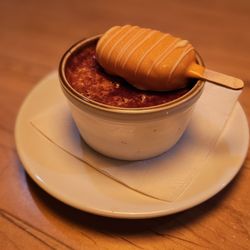 Tall Trees Muskoka - Creme brulée with a cake pop