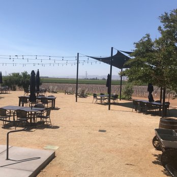 Grindstone Wines - Wine Tasting Room Near Me - Esparto, California Grindstone Wines - Wine Tasting Room Near Me - Esparto, California