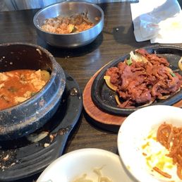 Pork Bulgogi/ 돼지 불고기 비빔밥 / 肉