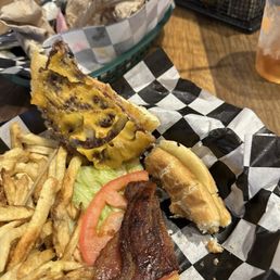 This is the Cheeseburger? It tasted just like it looks! Very disappointing and the staff was not friendly and really didn't seem to care! This is the Cheeseburger? It tasted just like it looks! Very disappointing and the staff was not friendly and really didn't seem to care!