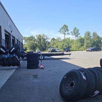 Tire Outlet - Front of bays - Auto Repair Near Me - East Palatka, Florida Tire Outlet - Front of bays - Auto Repair Near Me - East Palatka, Florida