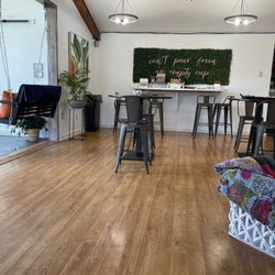 Mentalitea and Coffee - Inside area has a fresh cozy feel.