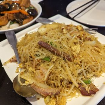 T Kee Seafood Restaurant - Singapore style noodles - Chinese Near Me - Sacramento, California T Kee Seafood Restaurant - Singapore style noodles - Chinese Near Me - Sacramento, California