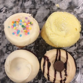 Sweet Mandy B's - Confetti Cupcake, Lemon Cupcake, Red Velvet Cupcake, Chocolate w/ Peanut Butter Cupcake. - Desserts Near Me - Chicago, Illinois