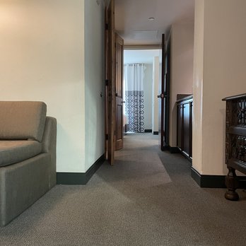Hotel Contessa - Hotels Near Me - San Antonio, Texas