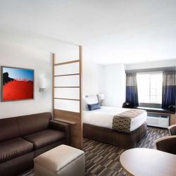 Microtel Inn & Suites by Wyndham - Oversized Guest Suite with 1 Queen Bed and Sofa Bed