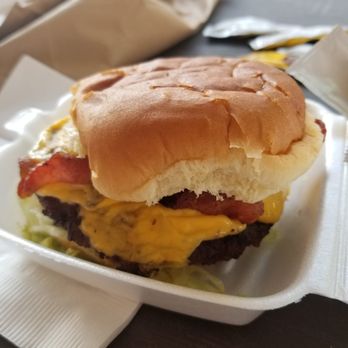 Quatman Cafe - Burgers Near Me - Mason, Ohio