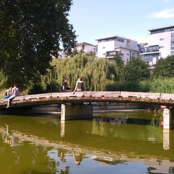 Parc de Bercy - Petit pont - Parks Near Me - Paris, 75