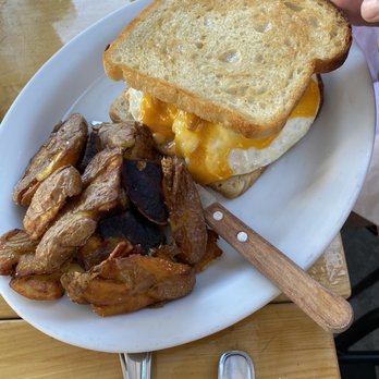 Over Easy - Breakfast sandwich - Breakfast & Brunch Near Me - Kailua, Hawaii Over Easy - Breakfast sandwich - Breakfast & Brunch Near Me - Kailua, Hawaii