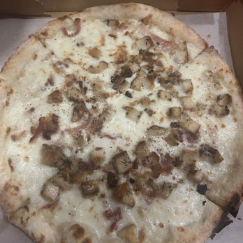 Pizzaiola - Chicken Carbonara - Pizza Near Me - Miami, Florida
